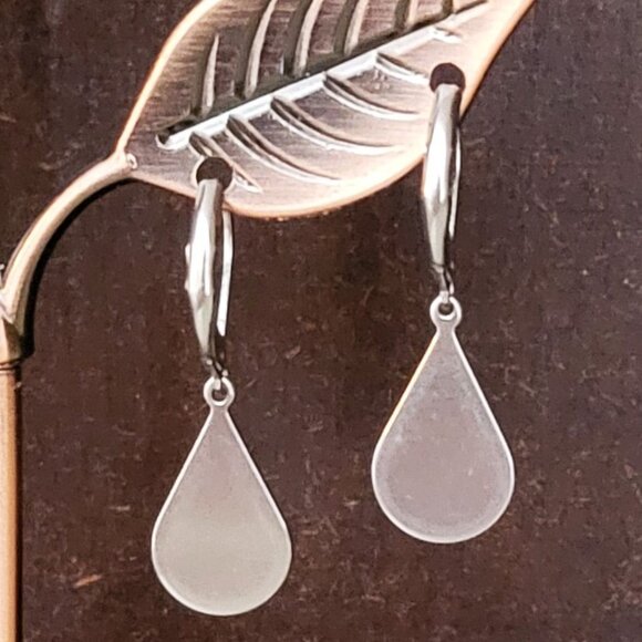 TEARDROP Stainless Steel Lever Back Earrings Minimalist - Picture 2 of 8